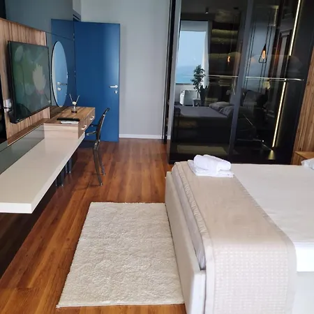 Sara And Bora Durres